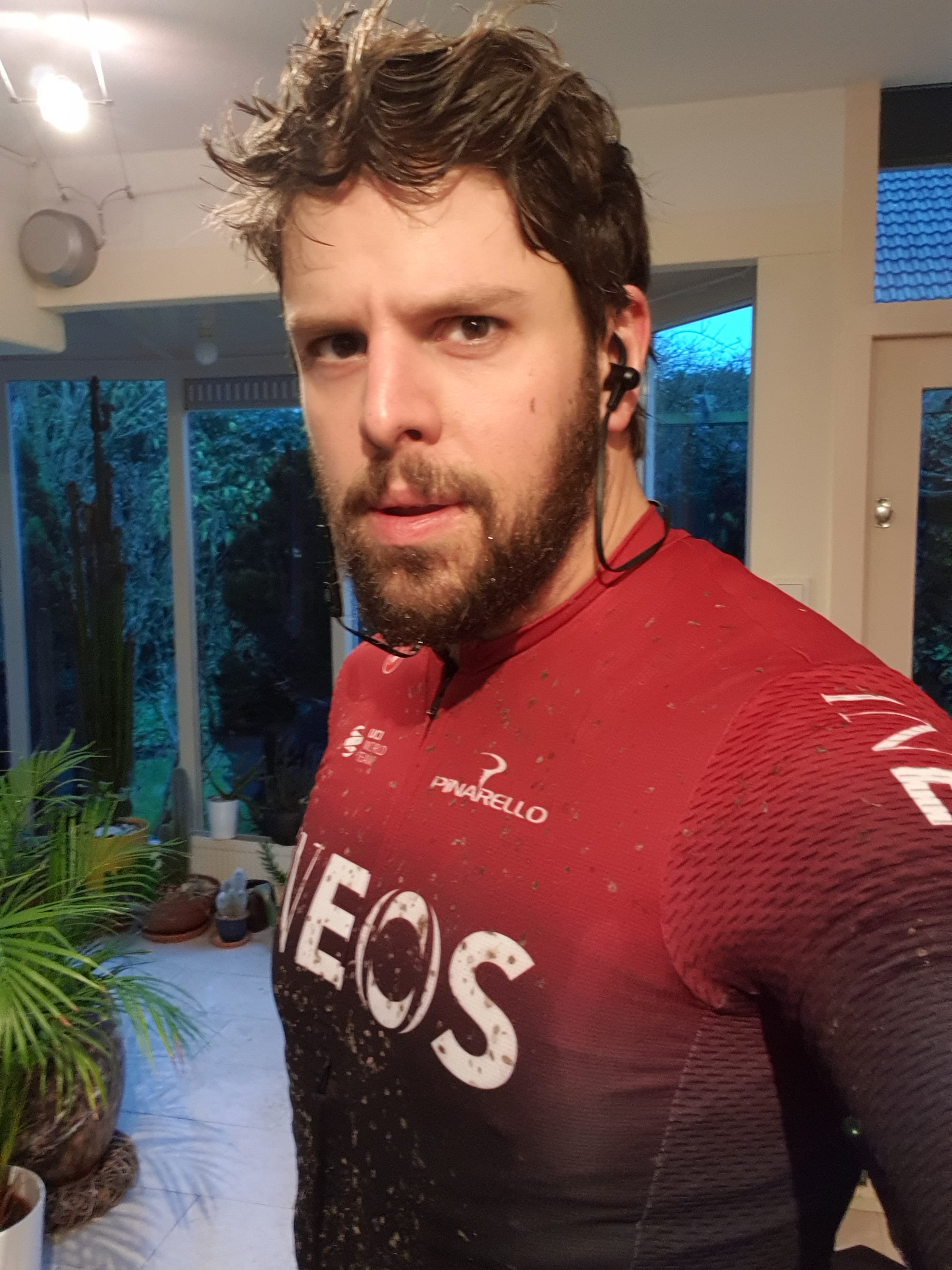 Tired Zander after mountain biking