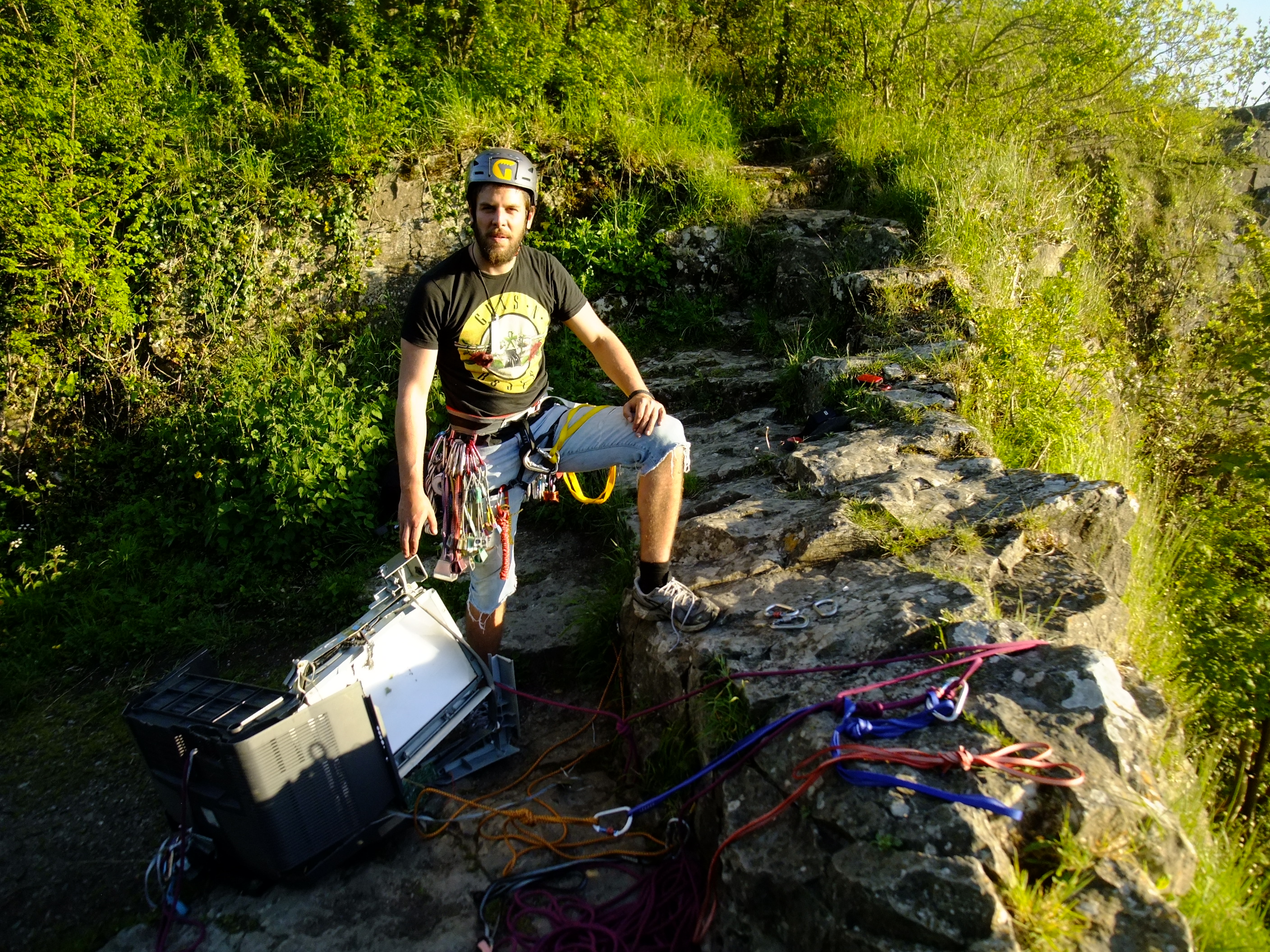Removing rubbish from Wintour's Leap crag, Wye Valley