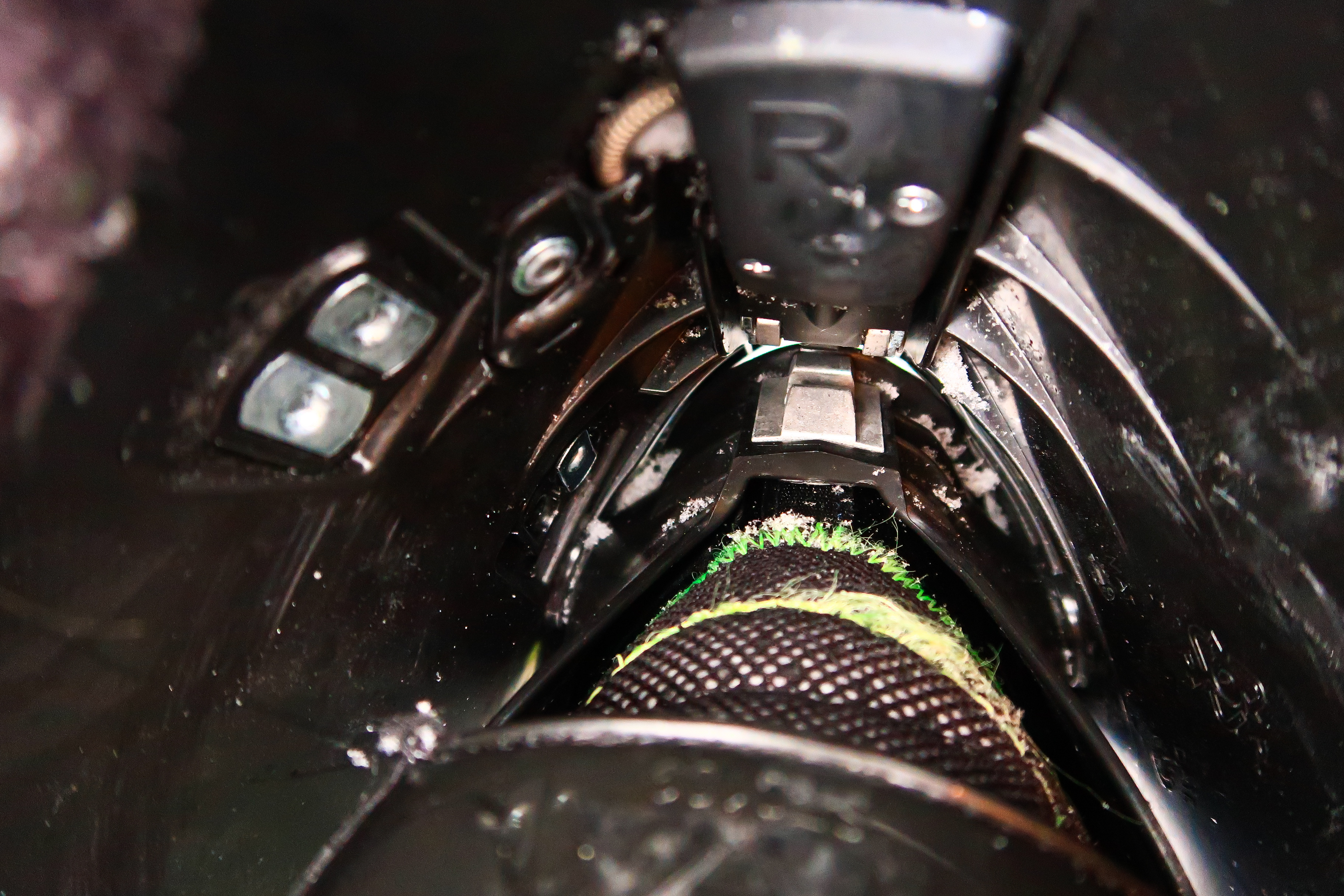 Fischer Ranger Free 130 Blister Making Area - The Gentleman Explorer